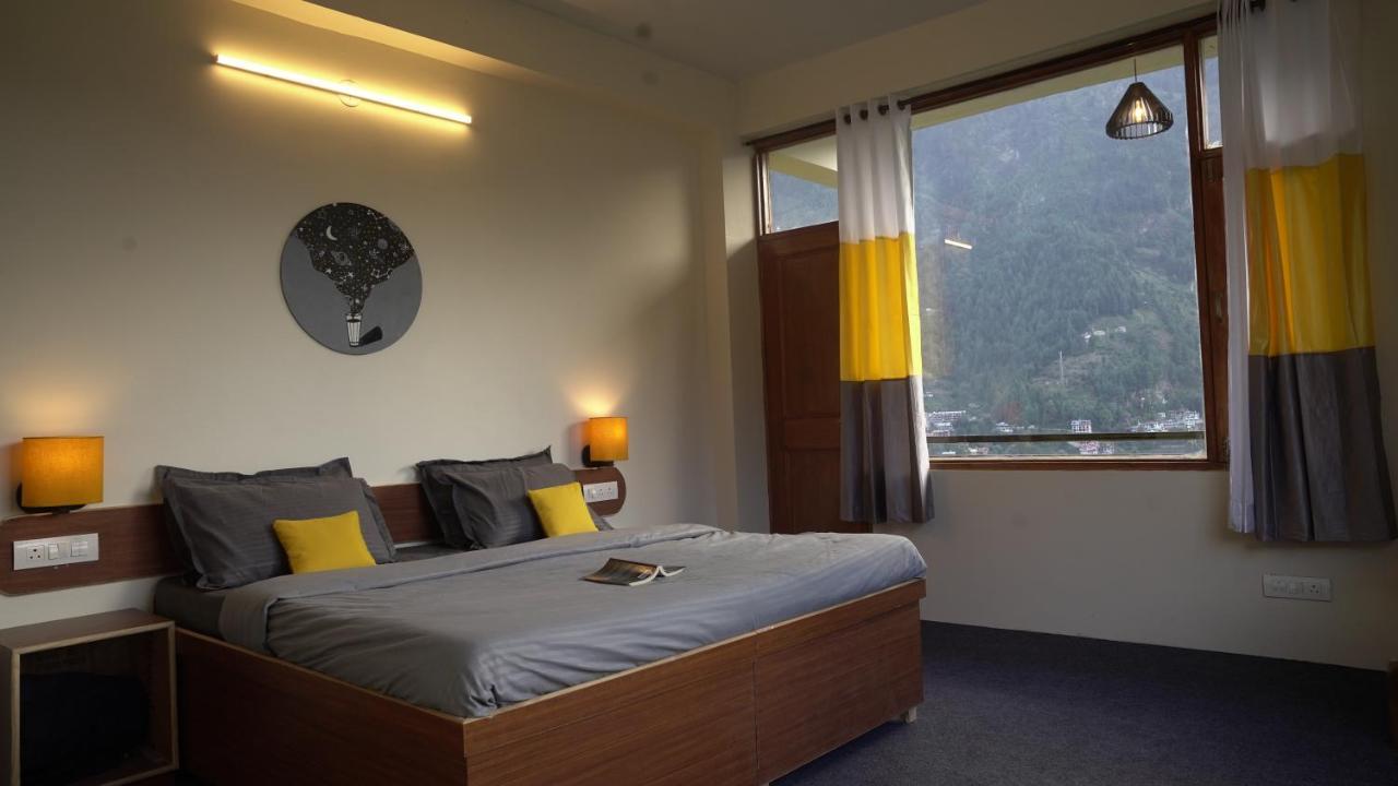 Firefly Hostel Manali  Bagian luar foto