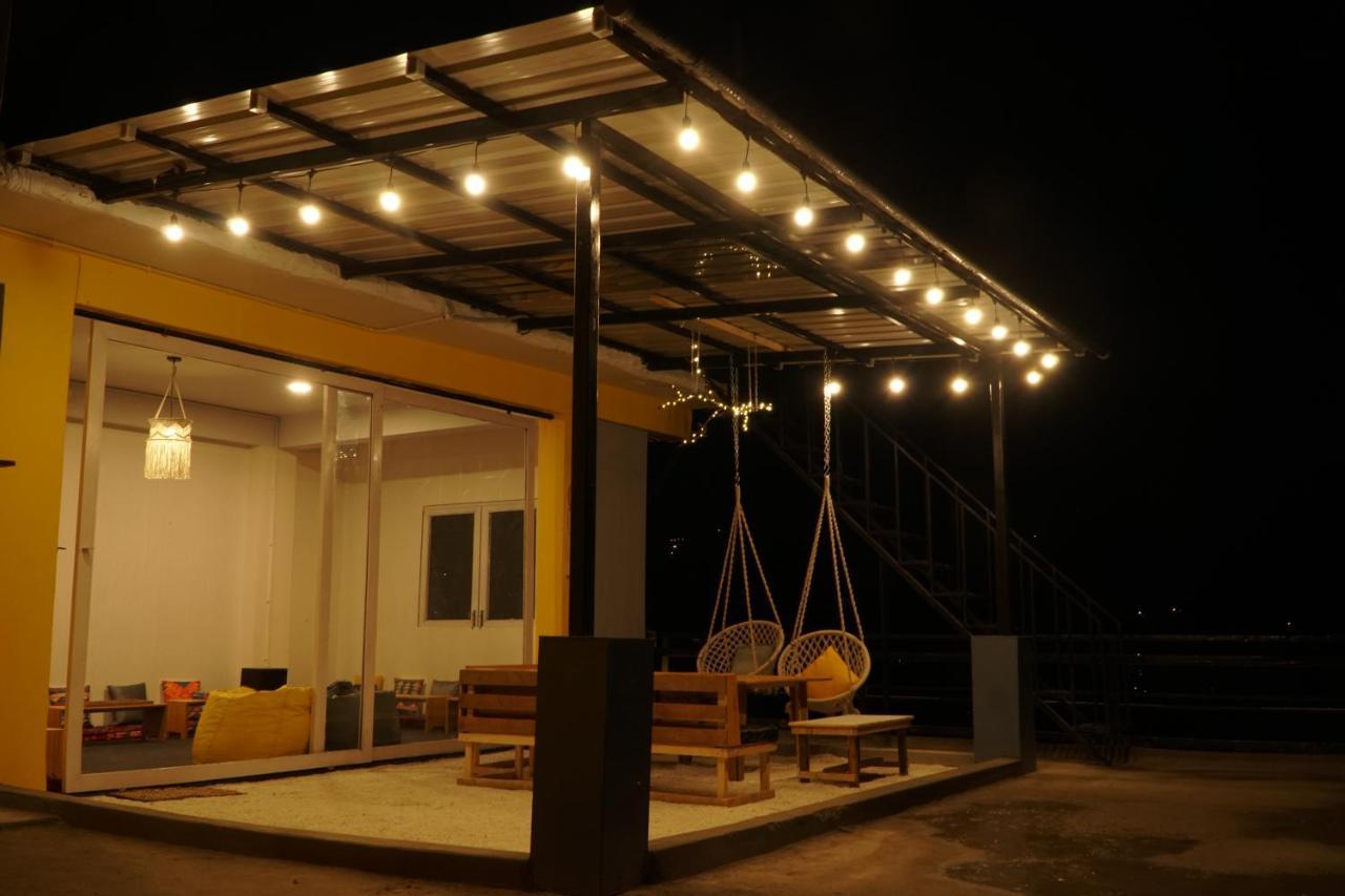 Firefly Hostel Manali  Bagian luar foto