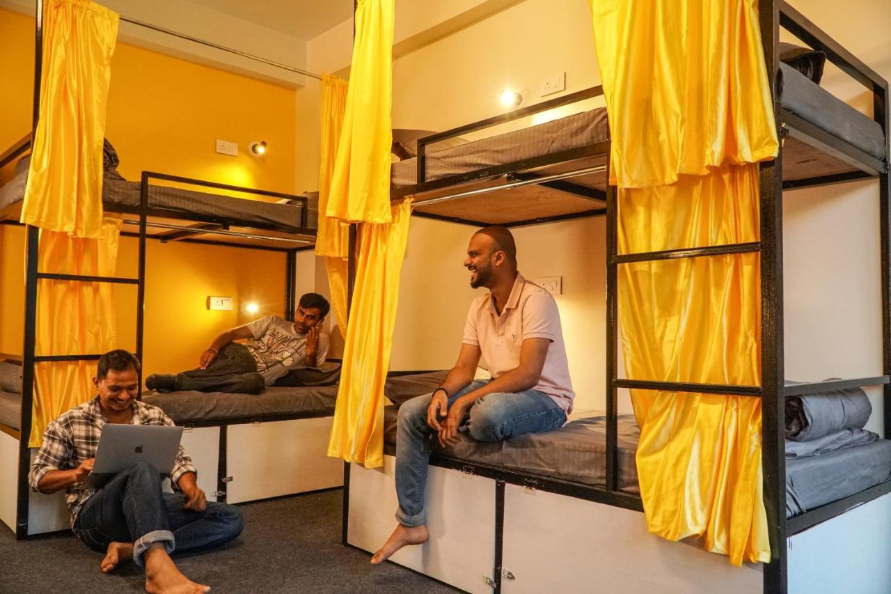 Firefly Hostel Manali  Bagian luar foto